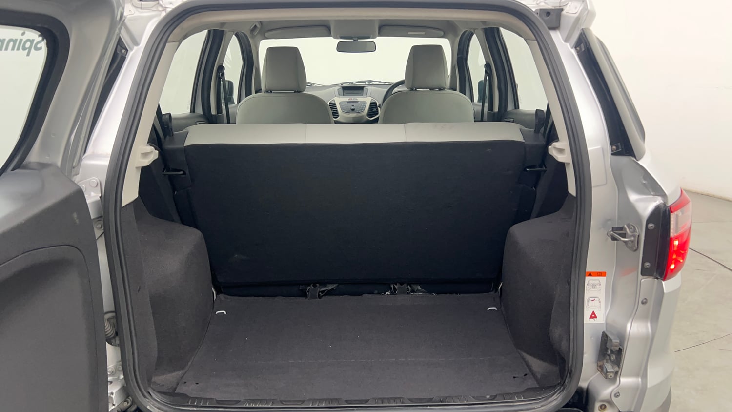 Used 2016 Ford EcoSport Ambiente 1.5L TDCi Diesel Manual interior DICKY INSIDE VIEW