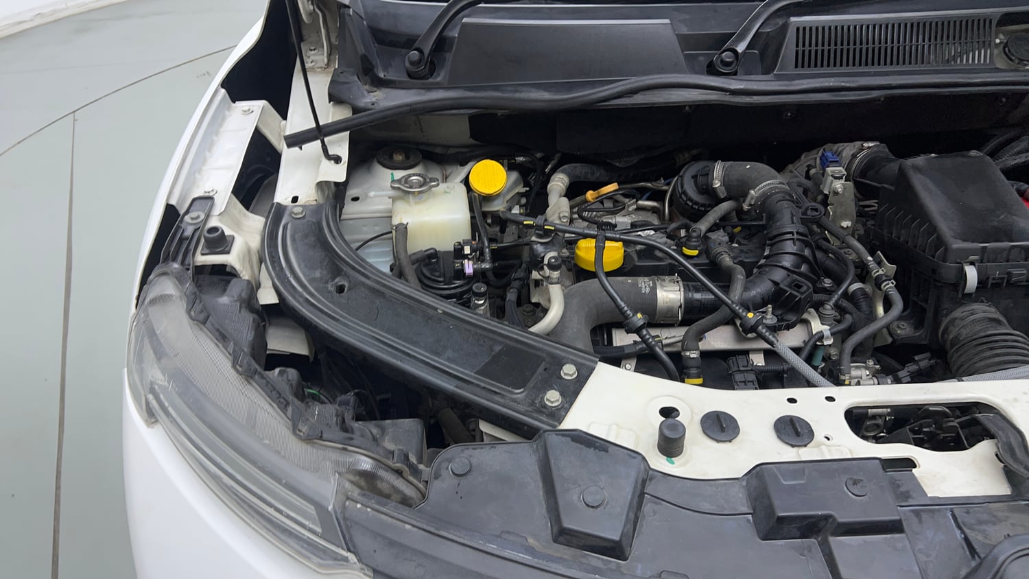 Used 2022 Renault Kiger RXZ Turbo CVT Petrol Automatic engine ENGINE RIGHT SIDE VIEW