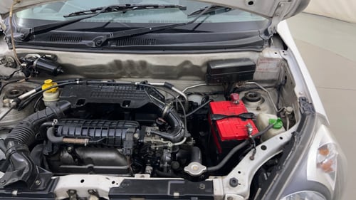 Used 2014 Maruti Suzuki Alto 800 Lxi Petrol Manual engine ENGINE LEFT SIDE HINGE & APRON VIEW