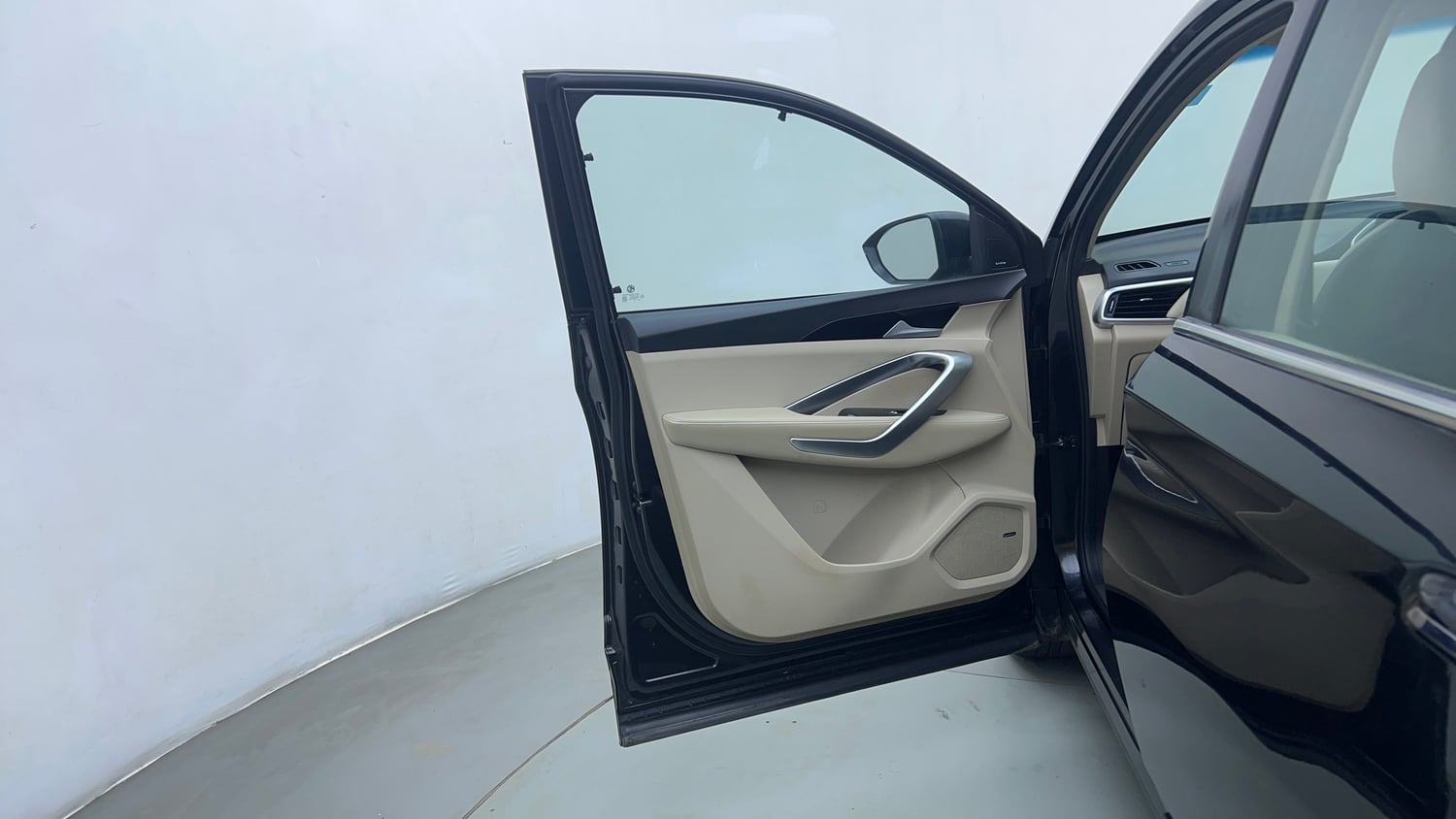 Used 2021 MG Motors Hector Sharp 1.5 Petrol Turbo DCT Petrol Automatic interior LEFT FRONT DOOR OPEN VIEW