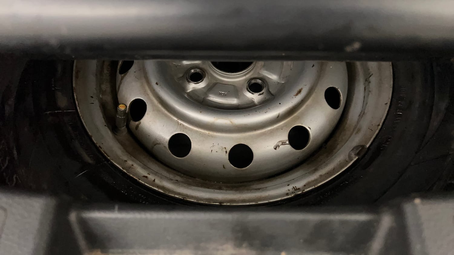 Used 2014 Maruti Suzuki Wagon R LXI CNG Cng Manual tyres SPARE TYRE VIEW