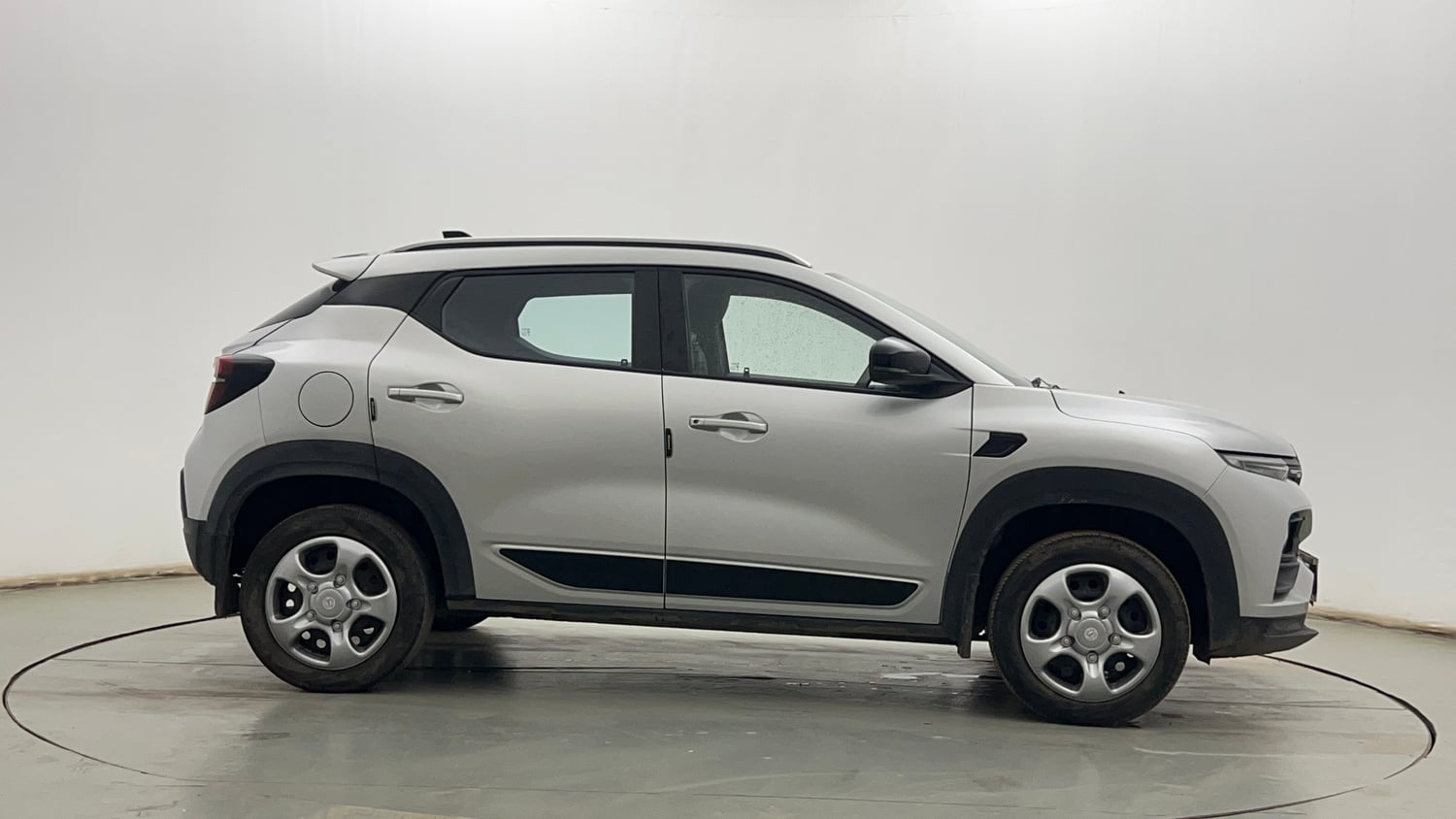 Used 2021 Renault Kiger RXL MT Petrol Manual exterior RIGHT SIDE VIEW