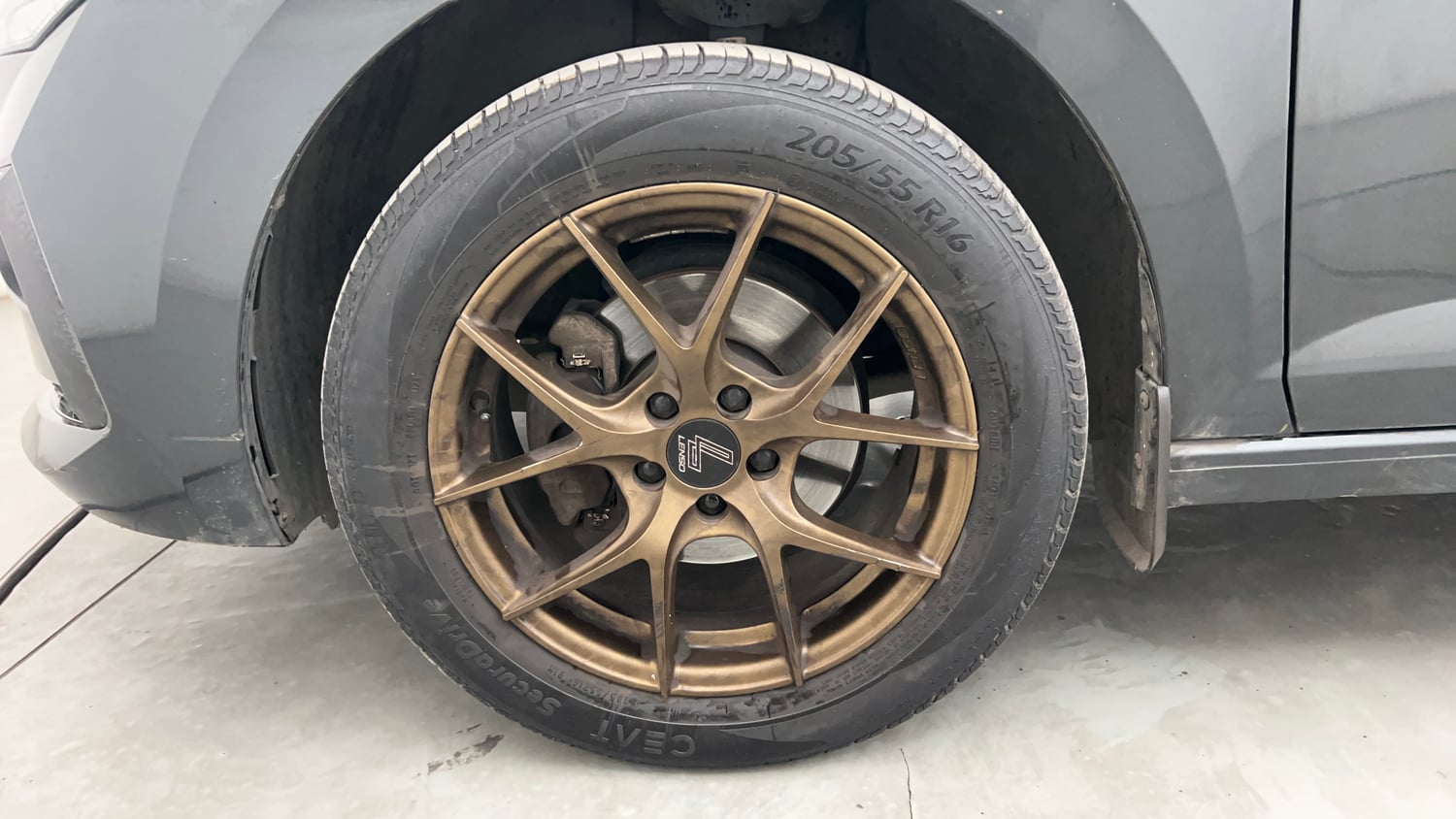 Used 2022 Skoda Slavia Style 1.0L TSI MT Petrol Manual tyres LEFT FRONT TYRE RIM VIEW