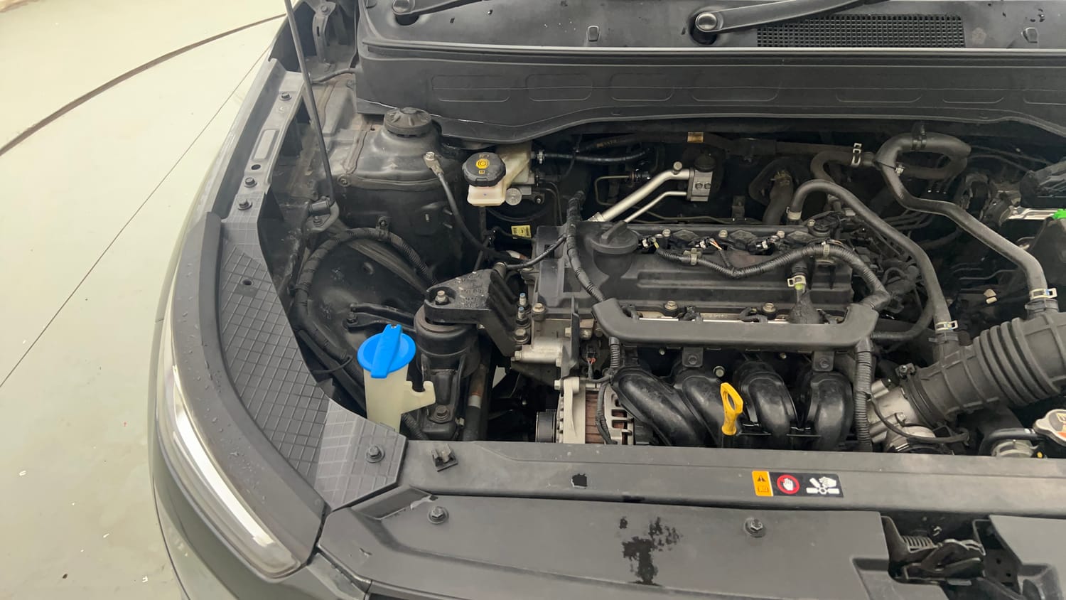 Used 2021 Hyundai Venue S Plus 1.2 Petrol Petrol Manual engine ENGINE RIGHT SIDE VIEW