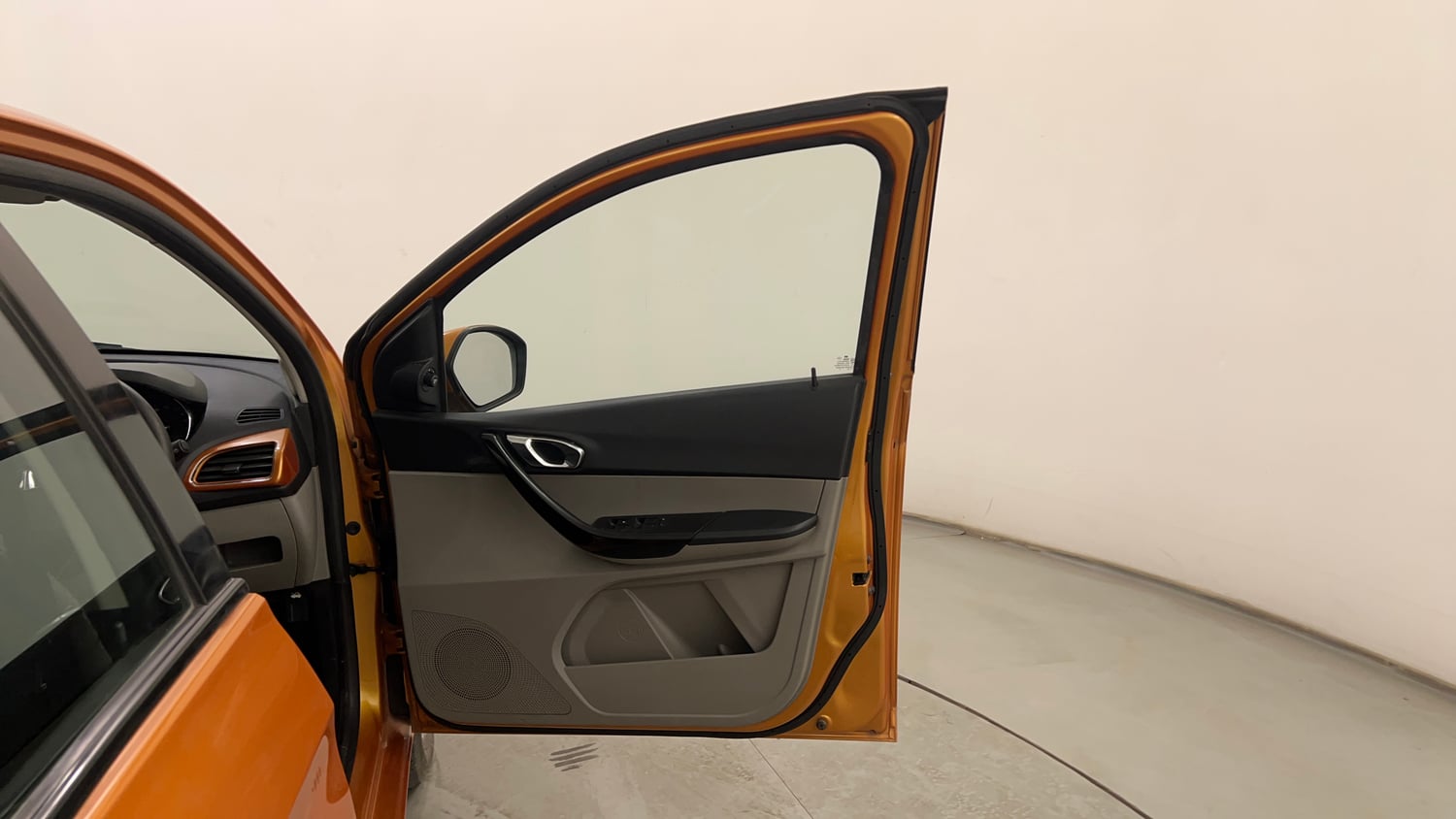 Used 2018 Tata Tiago Revotron XZ Petrol Manual interior RIGHT FRONT DOOR OPEN VIEW