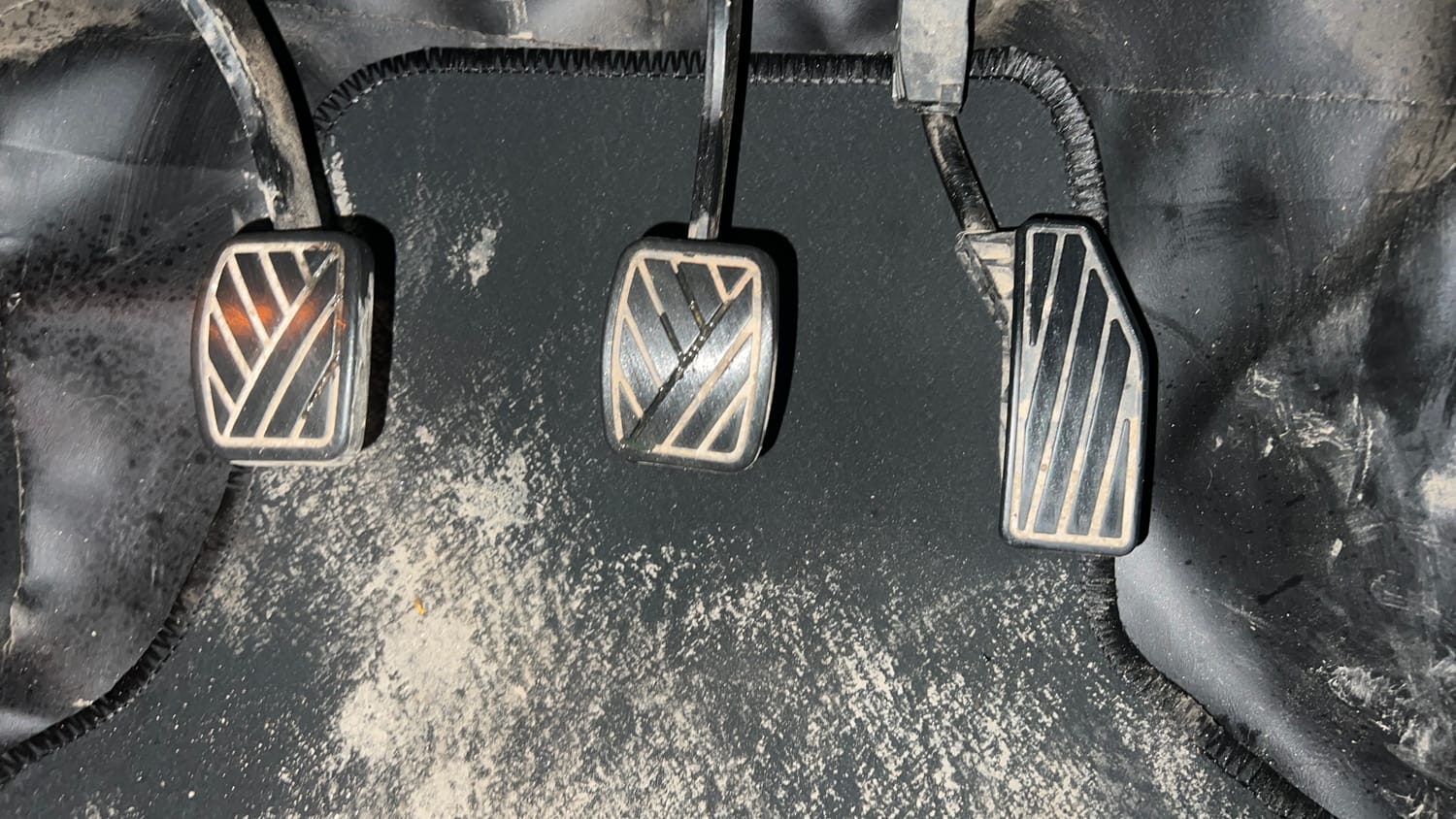 Used 2022 Maruti Suzuki Baleno Zeta Petrol Manual interior PEDALS VIEW