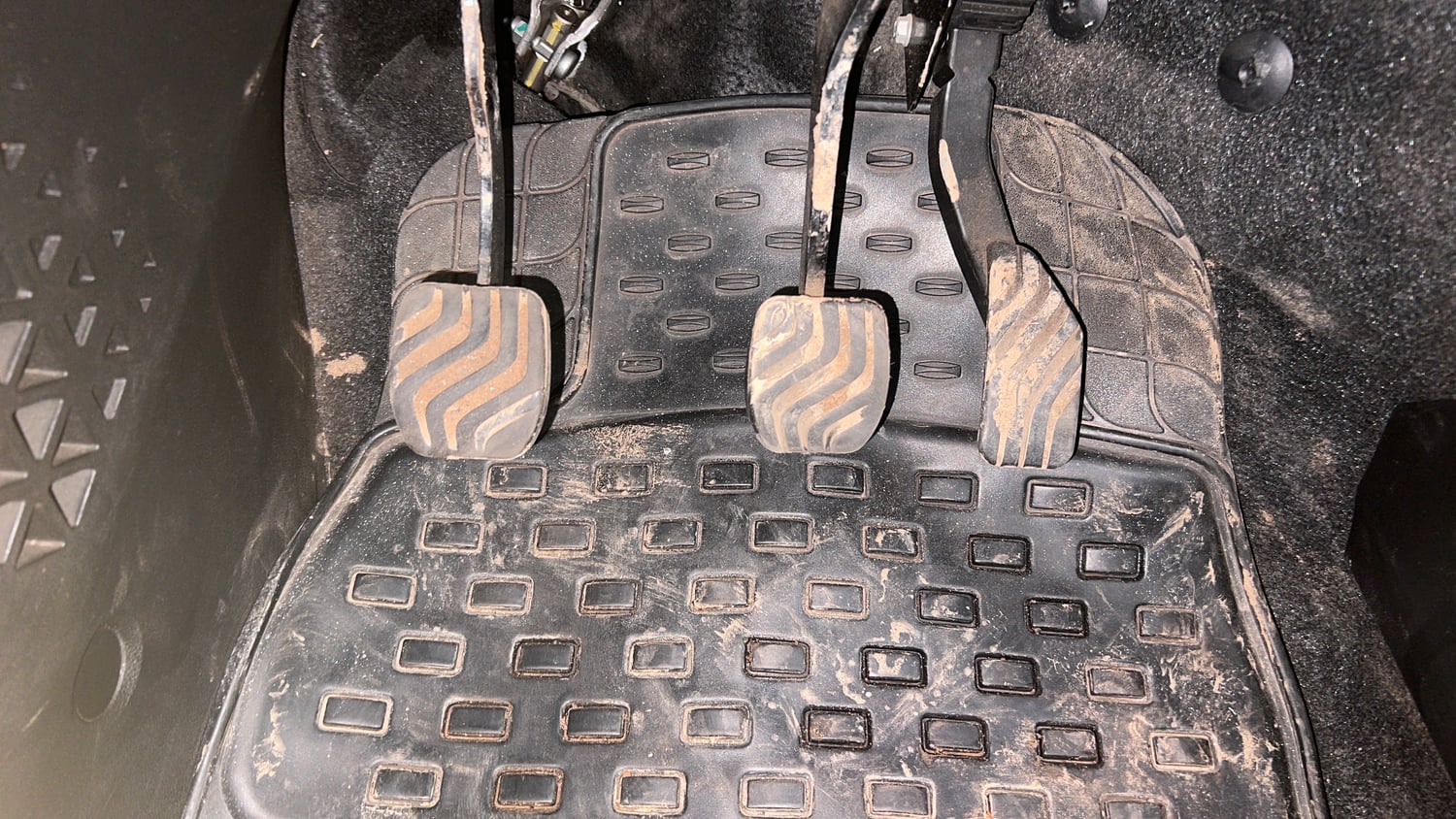 Used 2021 Renault Kiger RXL MT Petrol Manual interior PEDALS VIEW