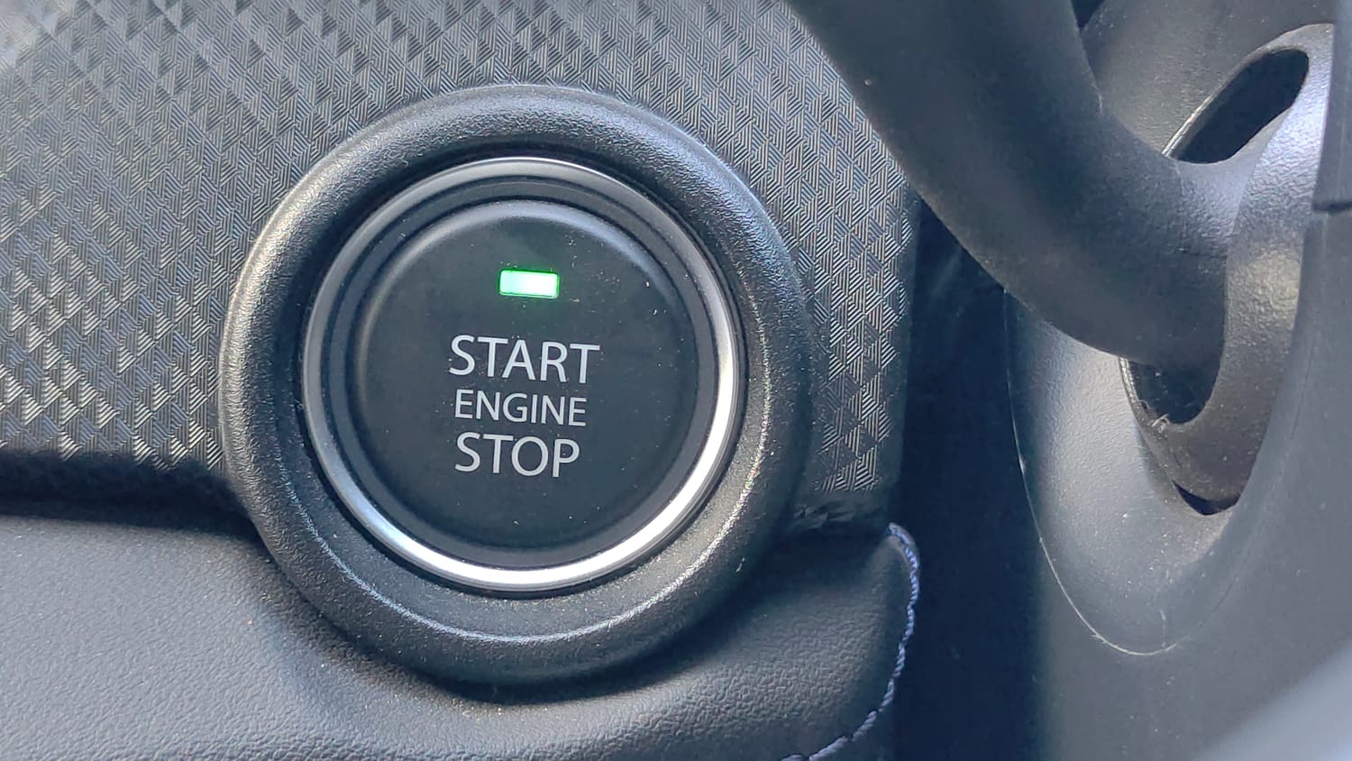 Used 2025 Tata Nexon Creative Plus (S) 1.2 Petrol 6MT Dark Edition Petrol Manual top_features Keyless start