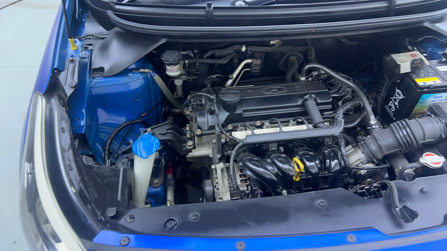Used 2017 Hyundai Elite i20 Magna Executive 1.2 Petrol Manual engine ENGINE RIGHT SIDE VIEW