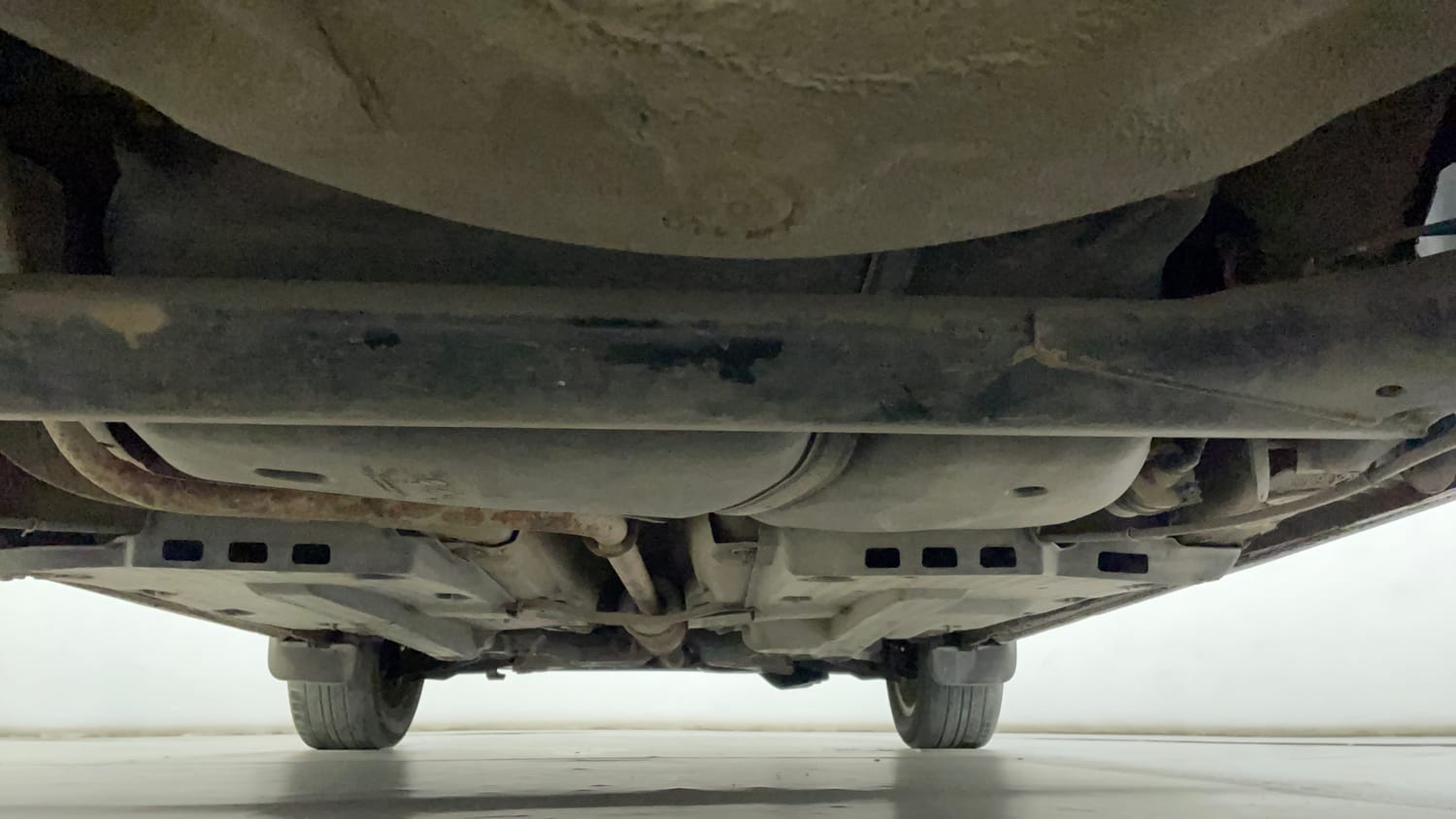 Used 2014 Volkswagen Polo Highline1.2L (P) Petrol Manual extra REAR UNDERBODY VIEW (TAKEN FROM REAR)