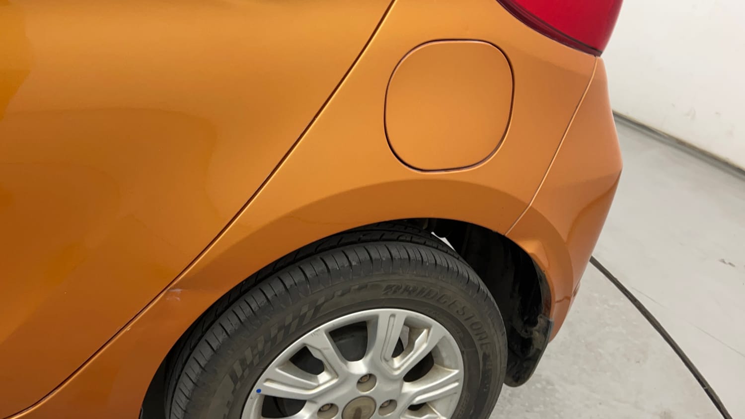 Used 2018 Tata Tiago Revotron XZ Petrol Manual dents MINOR DENT