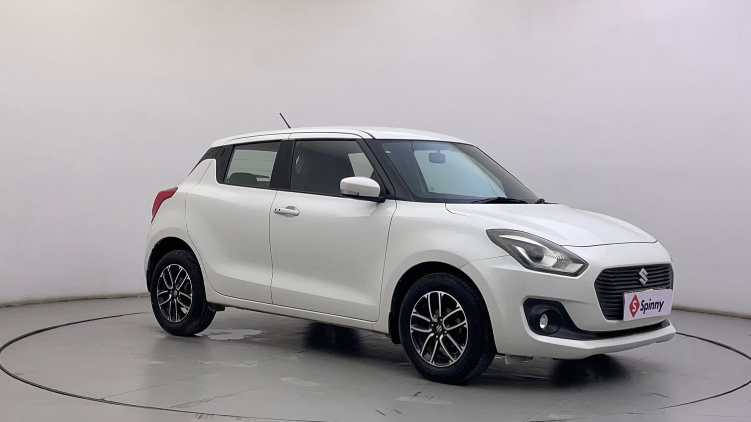 Used 2019 Maruti Suzuki Swift ZXi Plus AMT Petrol Automatic exterior RIGHT FRONT CORNER VIEW