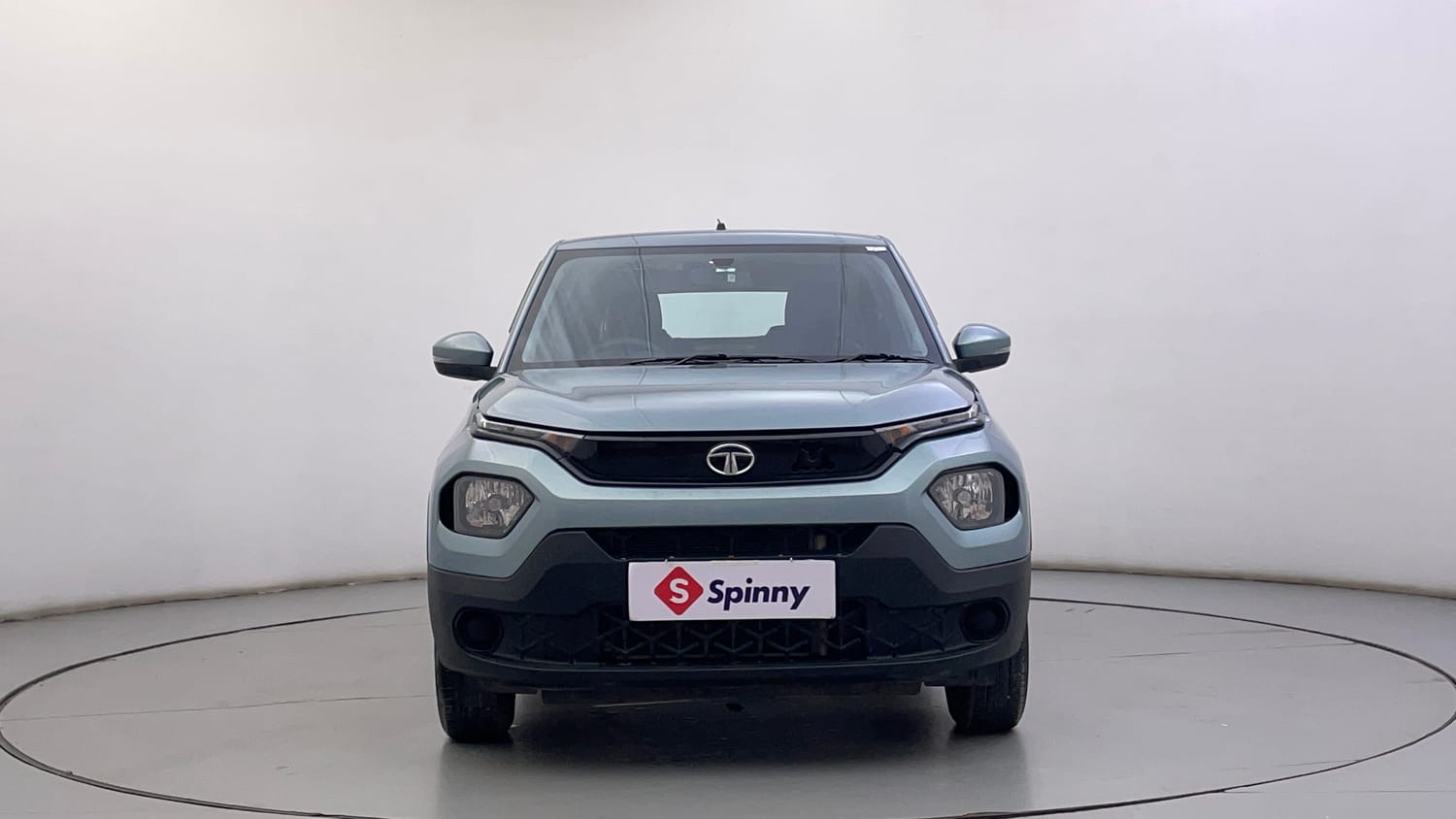 Used 2023 Tata Punch Adventure Rhythm Pack MT Petrol Manual exterior FRONT VIEW