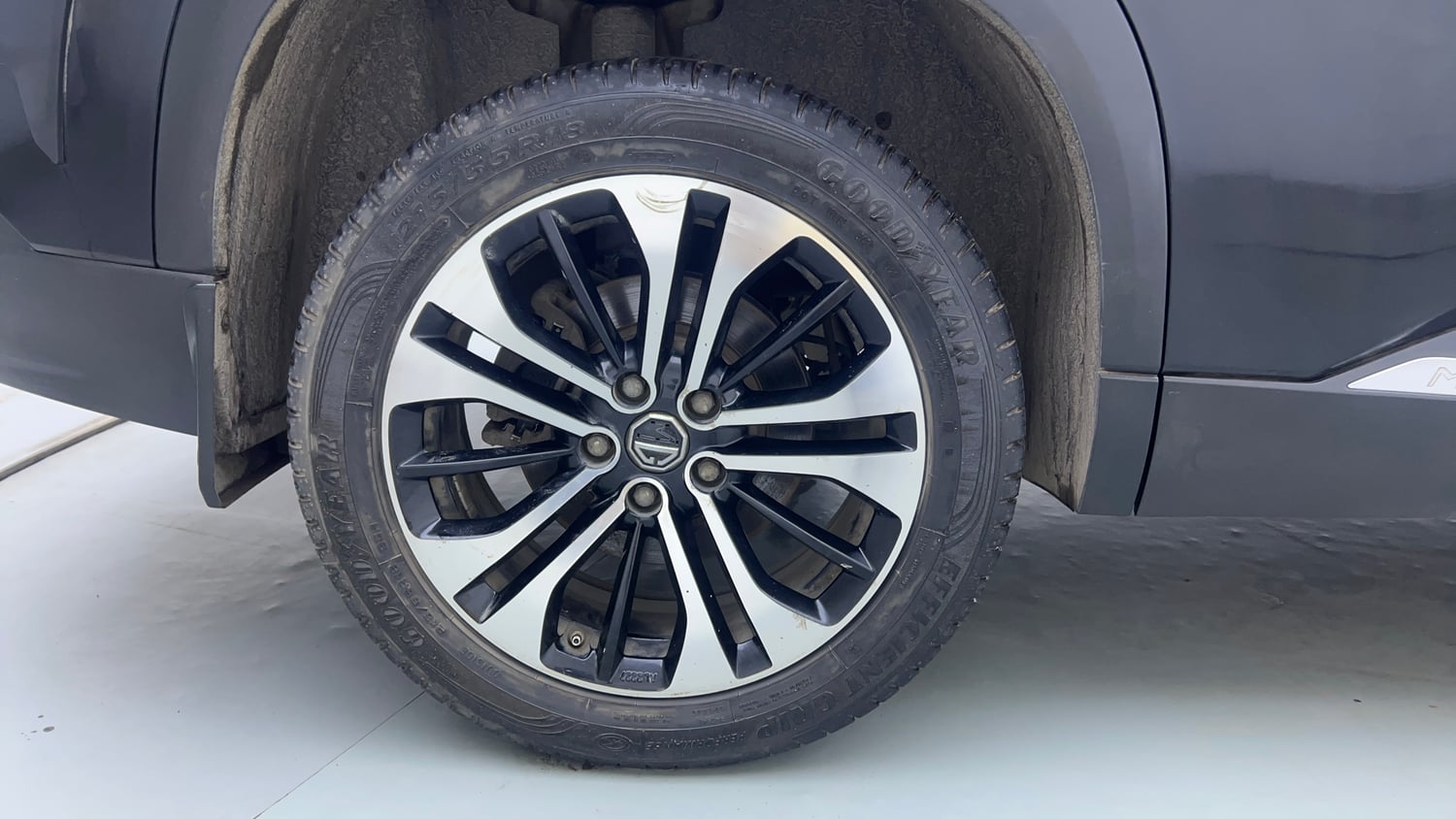 Used 2021 MG Motors Hector Sharp 1.5 Petrol Turbo DCT Petrol Automatic tyres RIGHT REAR TYRE RIM VIEW