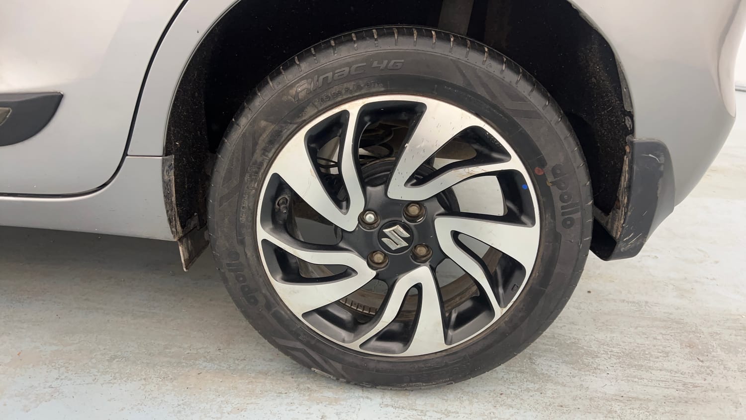 Used 2022 Maruti Suzuki Baleno Zeta Petrol Manual tyres LEFT REAR TYRE RIM VIEW