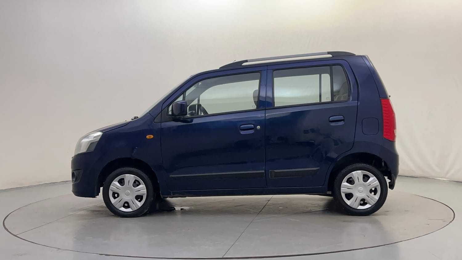 Used 2017 Maruti Suzuki Wagon R 1.0 VXI AMT Petrol Automatic exterior LEFT SIDE VIEW