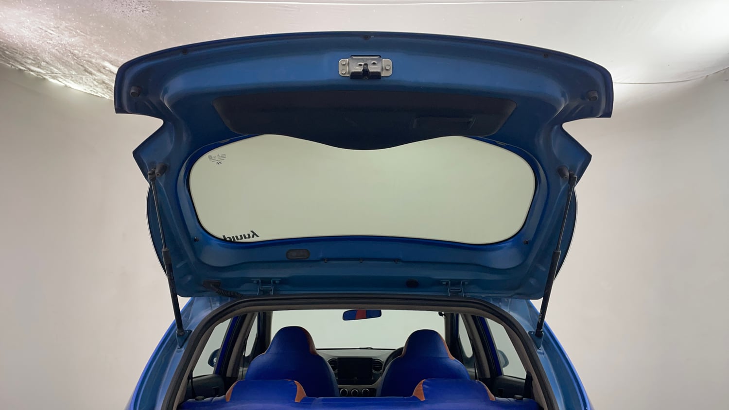 Used 2018 Hyundai Grand i10 Magna AT 1.2 Kappa VTVT Petrol Automatic interior DICKY DOOR OPEN VIEW
