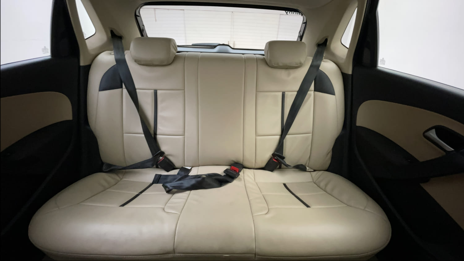 Used 2014 Volkswagen Polo Highline1.2L (P) Petrol Manual interior REAR SEAT CONDITION VIEW