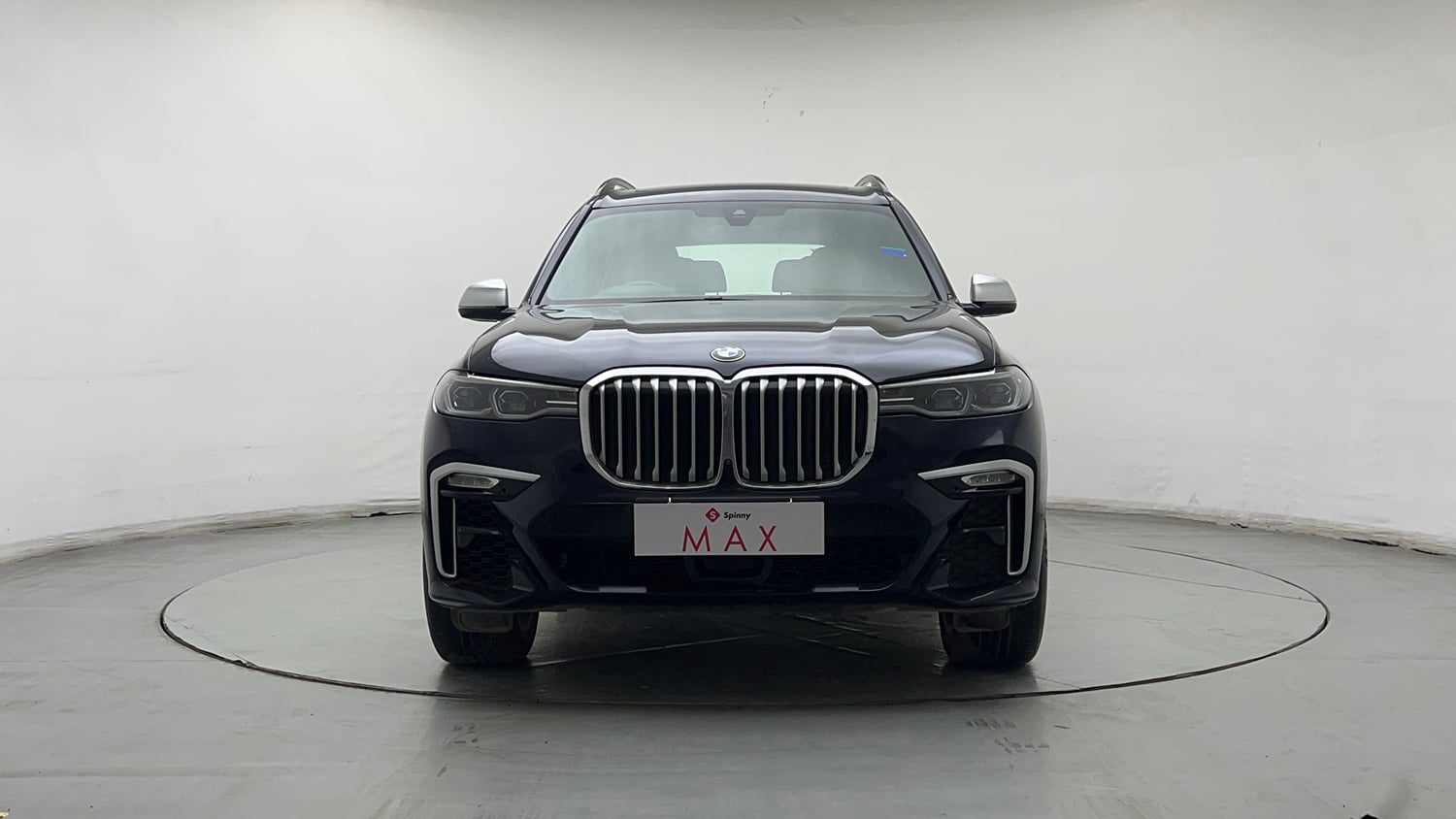 Used 2021 BMW X7 xDrive40i M Sport Petrol Automatic exterior FRONT VIEW