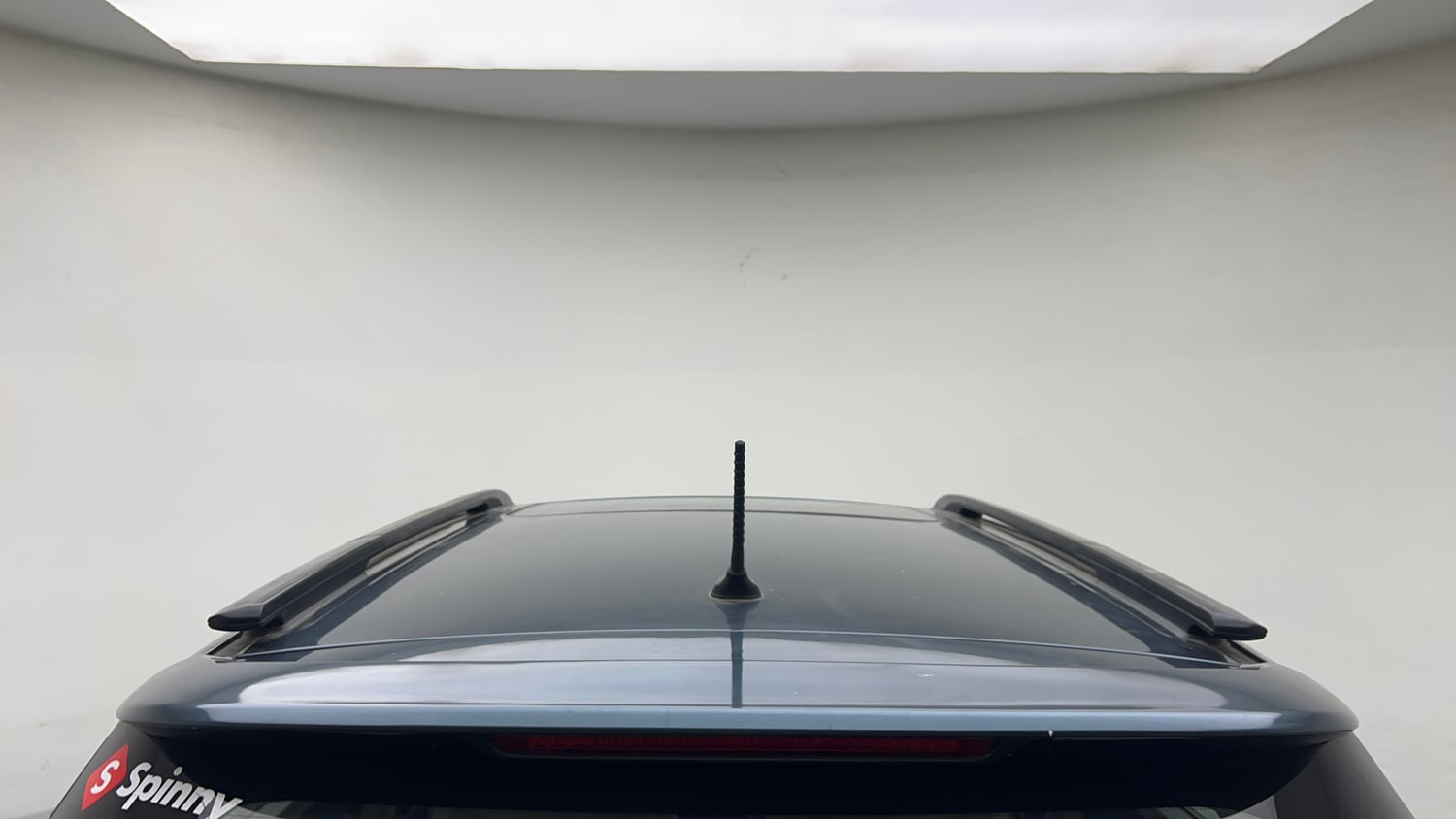 Used 2022 Mahindra XUV 300 W8 (O) 1.2 Petrol AMT Petrol Automatic exterior EXTERIOR ROOF VIEW