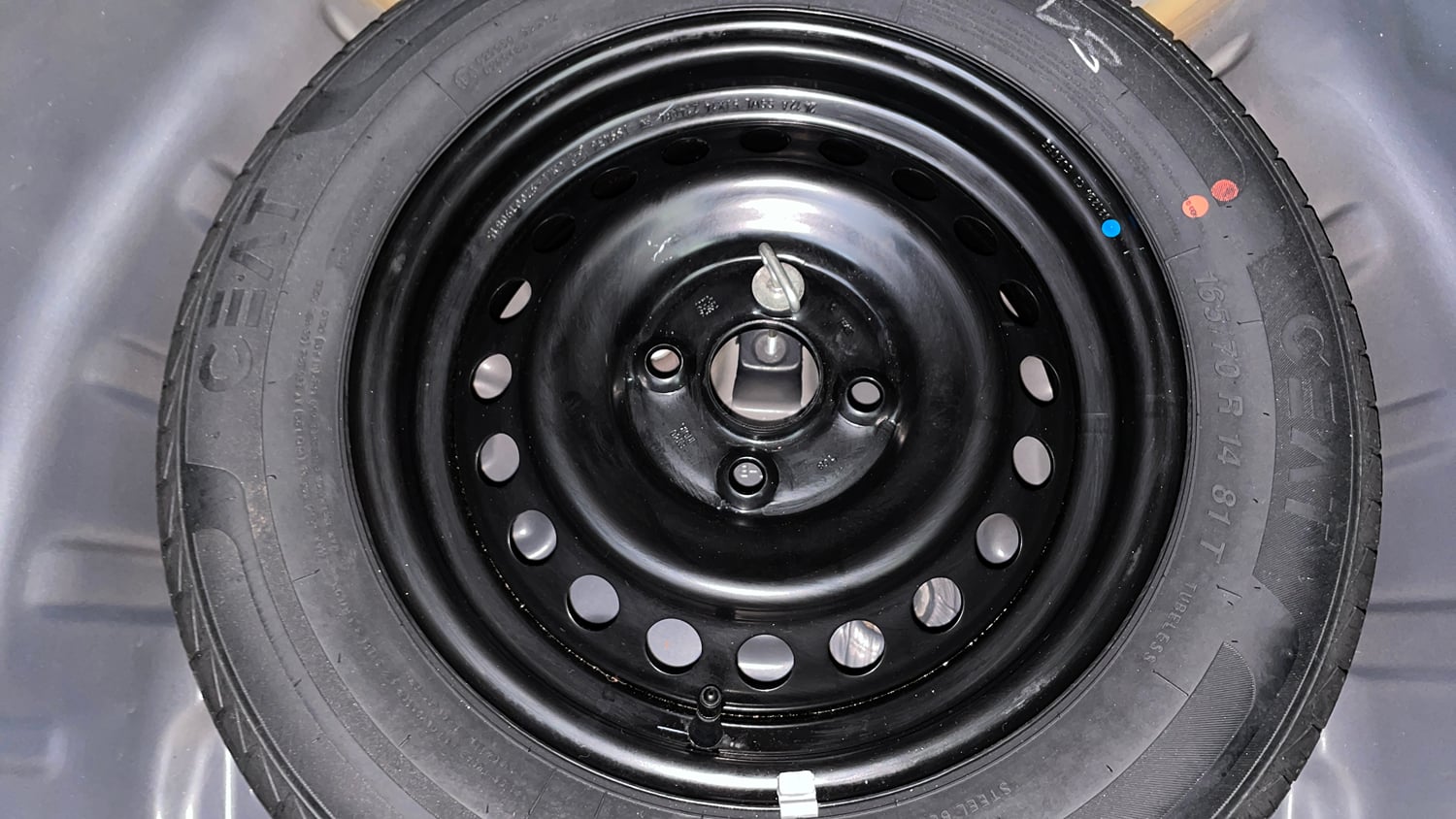 Used 2025 Maruti Suzuki S-Presso VXi (O) Petrol Manual tyres SPARE TYRE VIEW