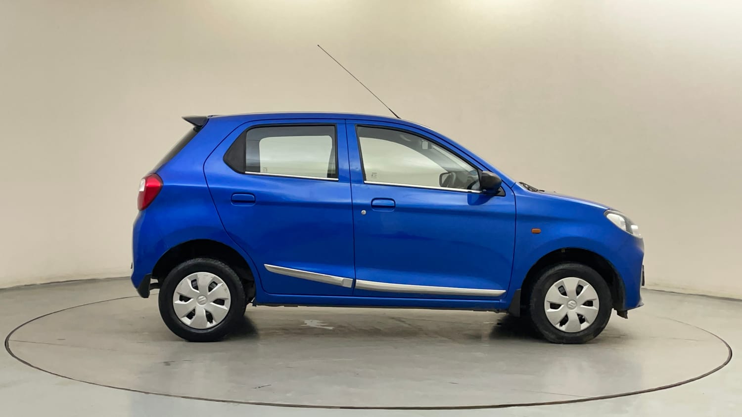 Used 2024 Maruti Suzuki Alto K10 VXi Plus AGS Petrol Automatic exterior RIGHT SIDE VIEW
