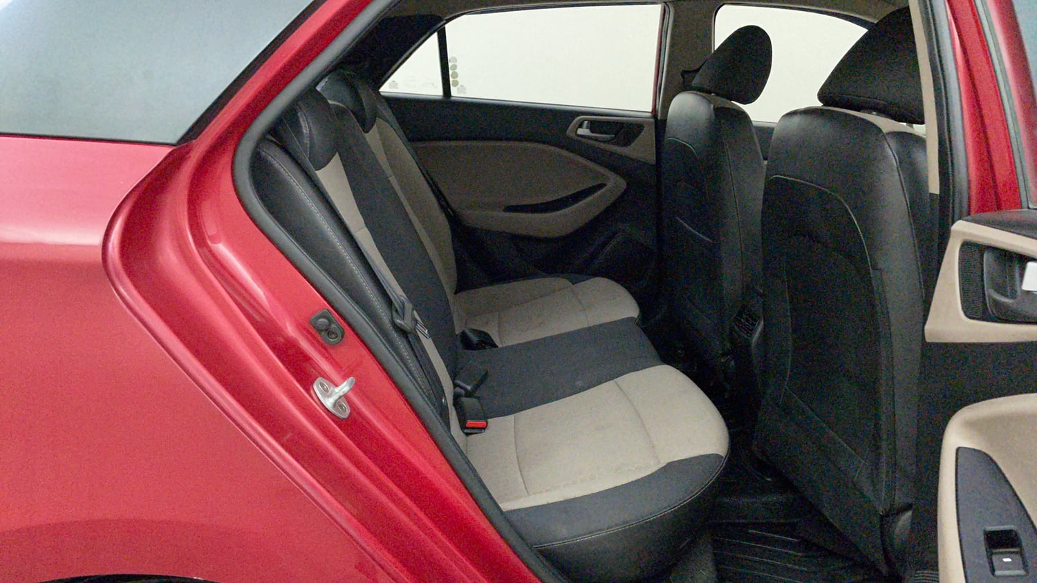 Used 2014 Hyundai Elite i20 Magna 1.2 Petrol Manual interior RIGHT SIDE REAR DOOR CABIN VIEW