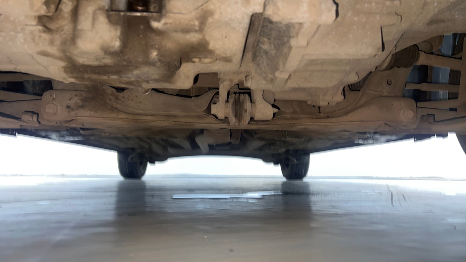 Used 2019 Honda Amaze 1.2 S MT Petrol Petrol Manual extra FRONT LEFT UNDERBODY VIEW