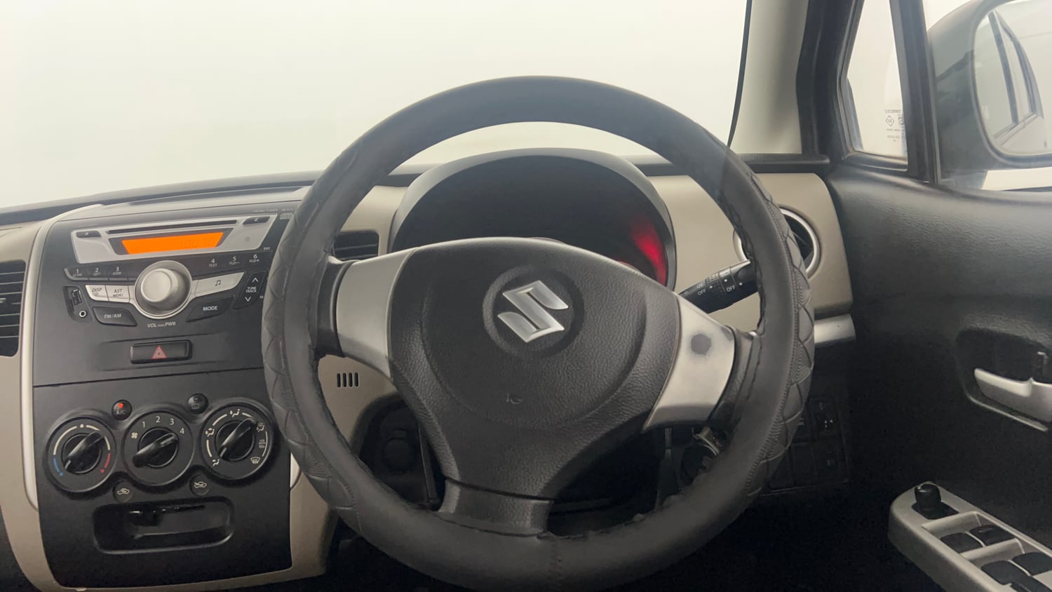 Used 2015 Maruti Suzuki Wagon R VXI Petrol Manual interior STEERING VIEW