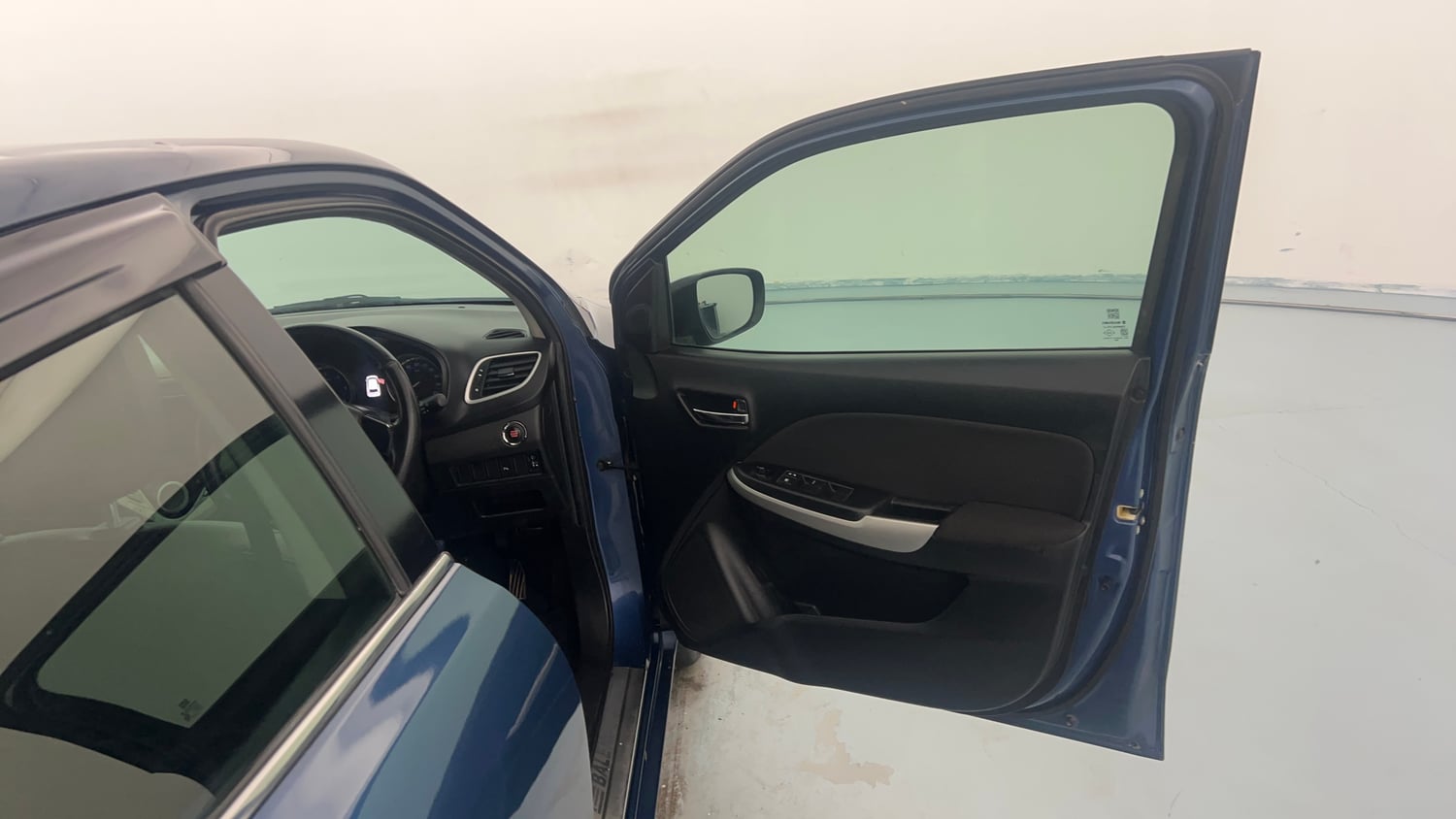 Used 2017 Maruti Suzuki Baleno Zeta 1.3 Diesel Manual interior RIGHT FRONT DOOR OPEN VIEW