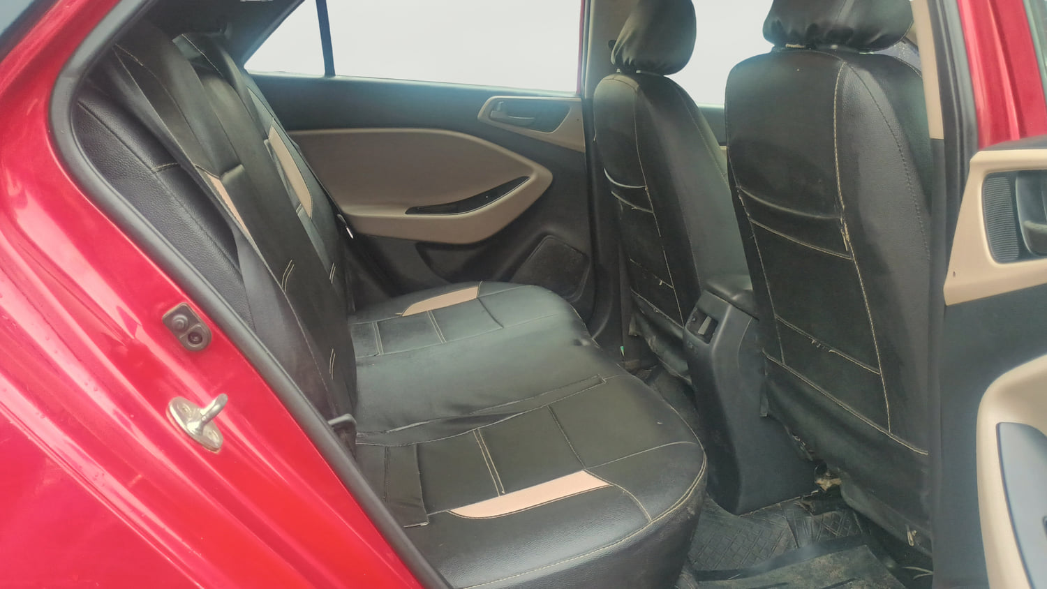 Used 2018 Hyundai Elite i20 Sportz 1.2 Petrol Manual interior RIGHT SIDE REAR DOOR CABIN VIEW