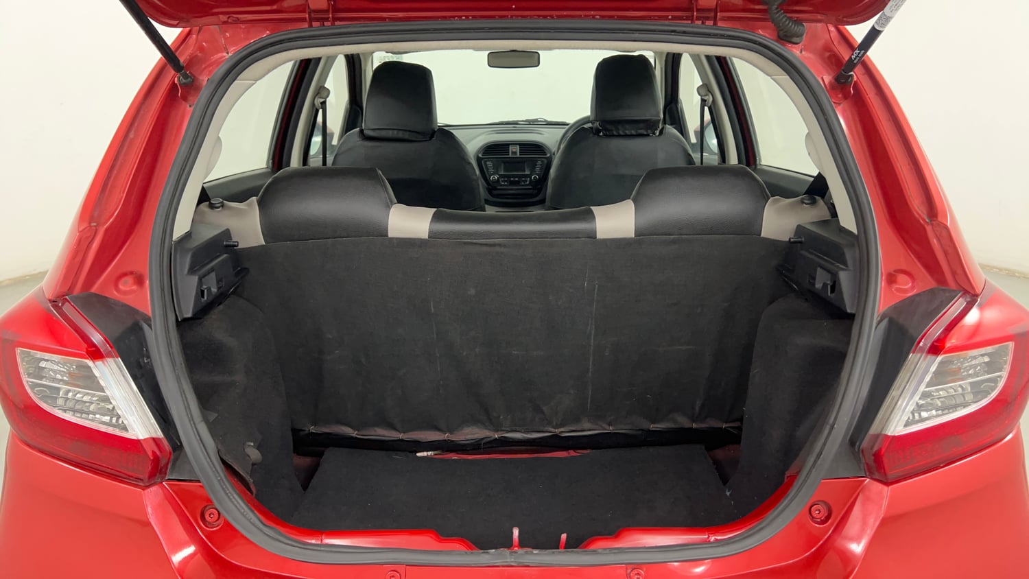 Used 2019 Tata Tiago Revotron XZA Petrol Automatic interior DICKY INSIDE VIEW
