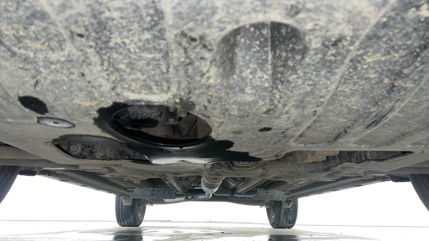 Used 2020 Kia Seltos GTX Plus DCT 1.4 Petrol Automatic extra FRONT LEFT UNDERBODY VIEW