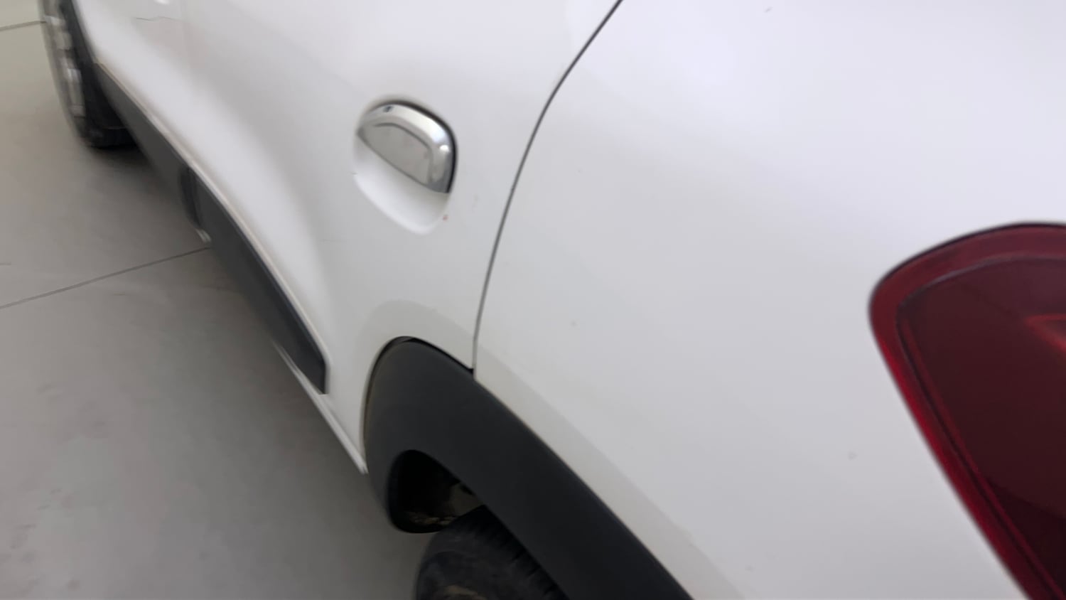 Used 2022 Renault Kwid RXT 1.0 Petrol Manual dents MINOR SCRATCH
