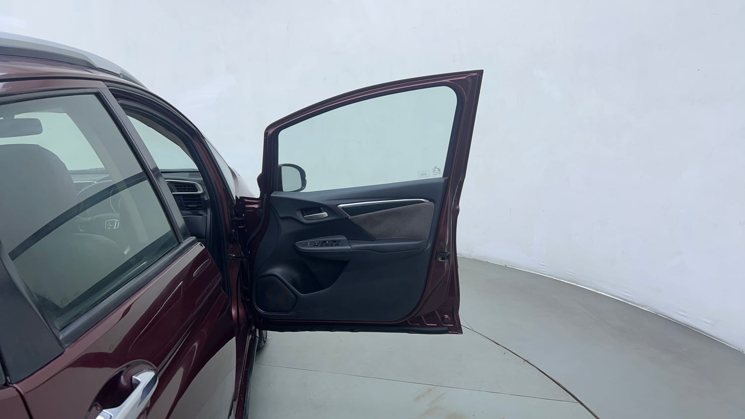 Used 2018 Honda WR-V VX MT Petrol Petrol Manual interior RIGHT FRONT DOOR OPEN VIEW