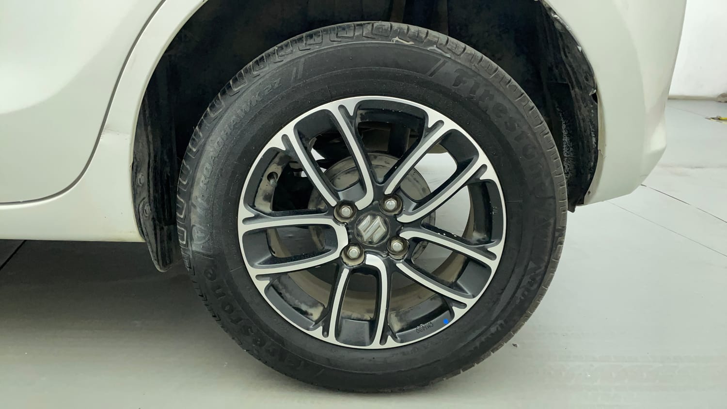 Used 2019 Maruti Suzuki Swift ZXi Plus AMT Petrol Automatic tyres LEFT REAR TYRE RIM VIEW