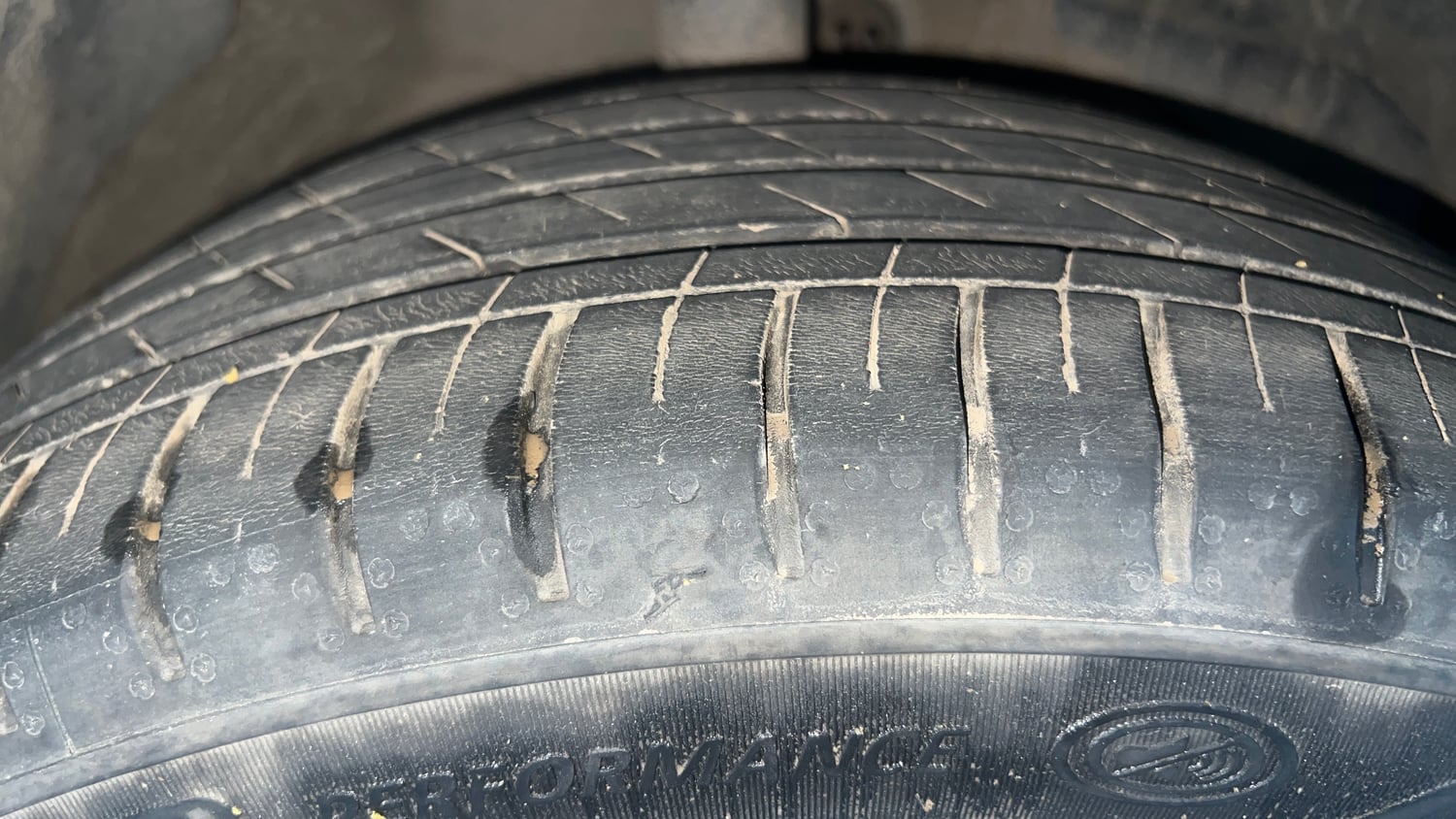 Used 2021 MG Motors Hector Sharp 1.5 Petrol Turbo DCT Petrol Automatic tyres RIGHT FRONT TYRE TREAD VIEW