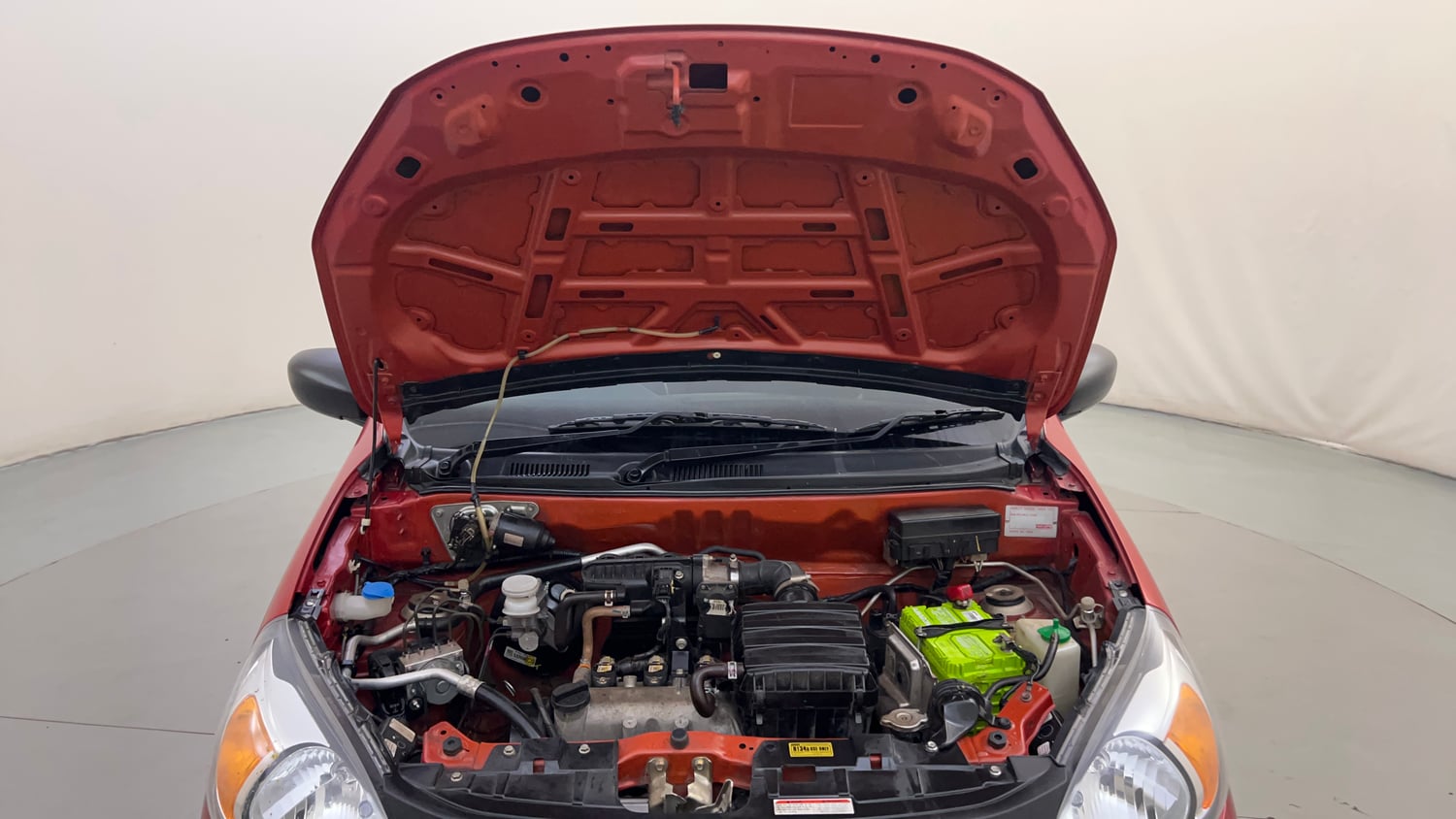 Used 2022 Maruti Suzuki Alto 800 VXi Petrol Manual engine ENGINE & BONNET OPEN FRONT VIEW