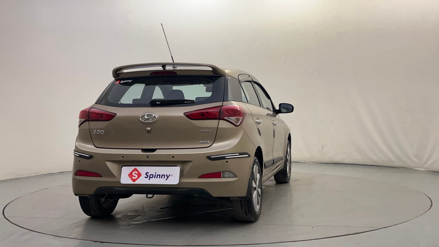 Used 2015 Hyundai Elite i20 Asta 1.2 Petrol Manual exterior RIGHT REAR CORNER VIEW