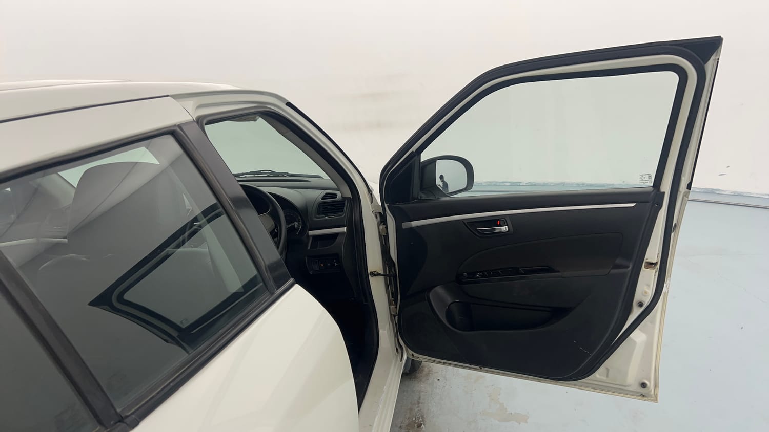 Used 2016 Maruti Suzuki Swift VXi Petrol Manual interior RIGHT FRONT DOOR OPEN VIEW