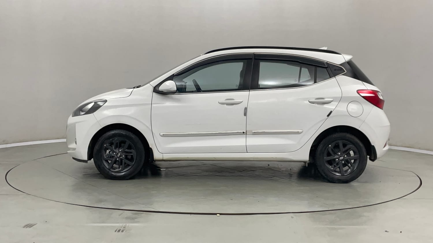 Used 2020 Hyundai Grand i10 Nios Sportz 1.2 Kappa VTVT Petrol Manual exterior LEFT SIDE VIEW