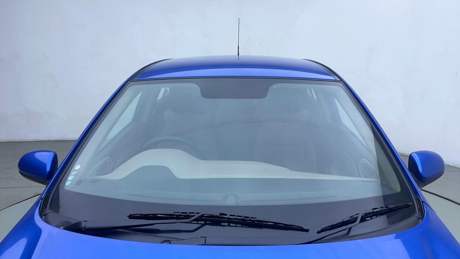 Used 2017 Hyundai Elite i20 Magna Executive 1.2 Petrol Manual exterior FRONT WINDSHIELD VIEW