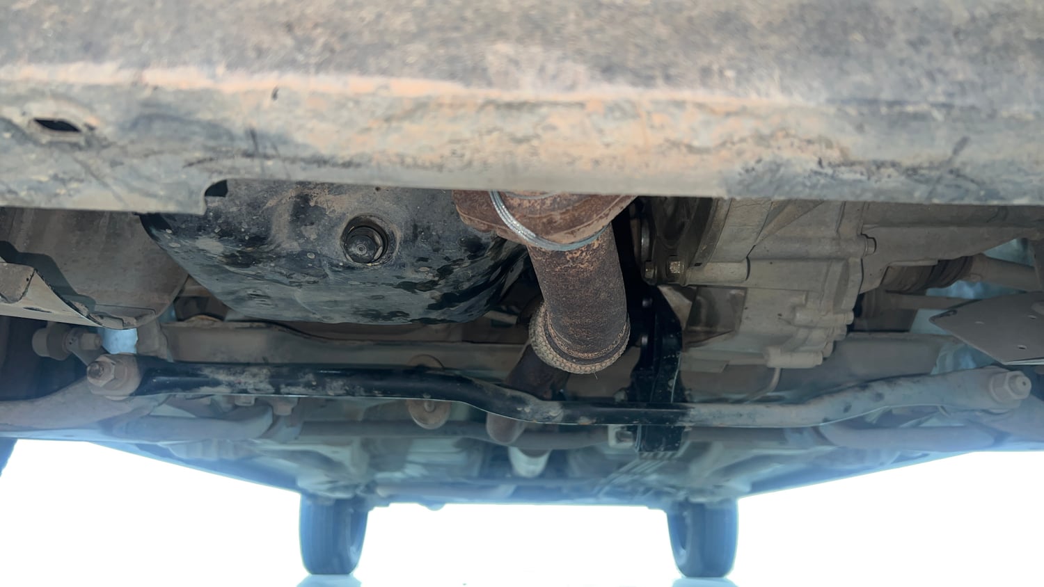 Used 2022 Tata Tigor XZ Plus CNG Cng Manual extra FRONT LEFT UNDERBODY VIEW