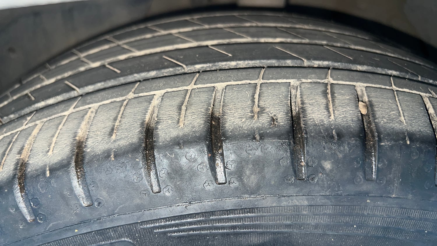 Used 2021 MG Motors Hector Sharp 1.5 Petrol Turbo DCT Petrol Automatic tyres LEFT FRONT TYRE TREAD VIEW