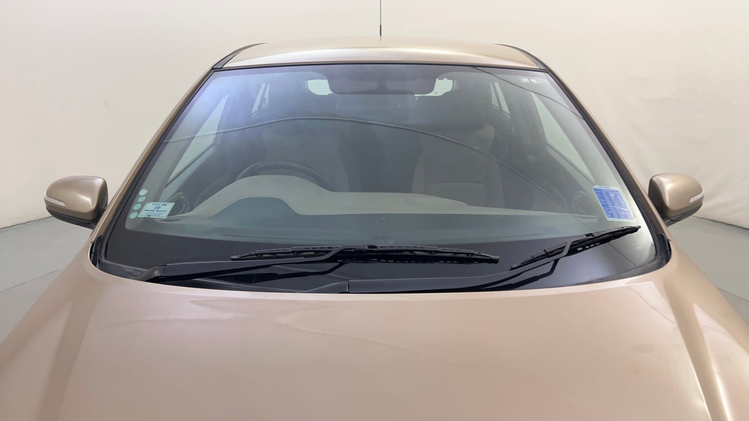 Used 2015 Hyundai Elite i20 Asta 1.2 Petrol Manual exterior FRONT WINDSHIELD VIEW