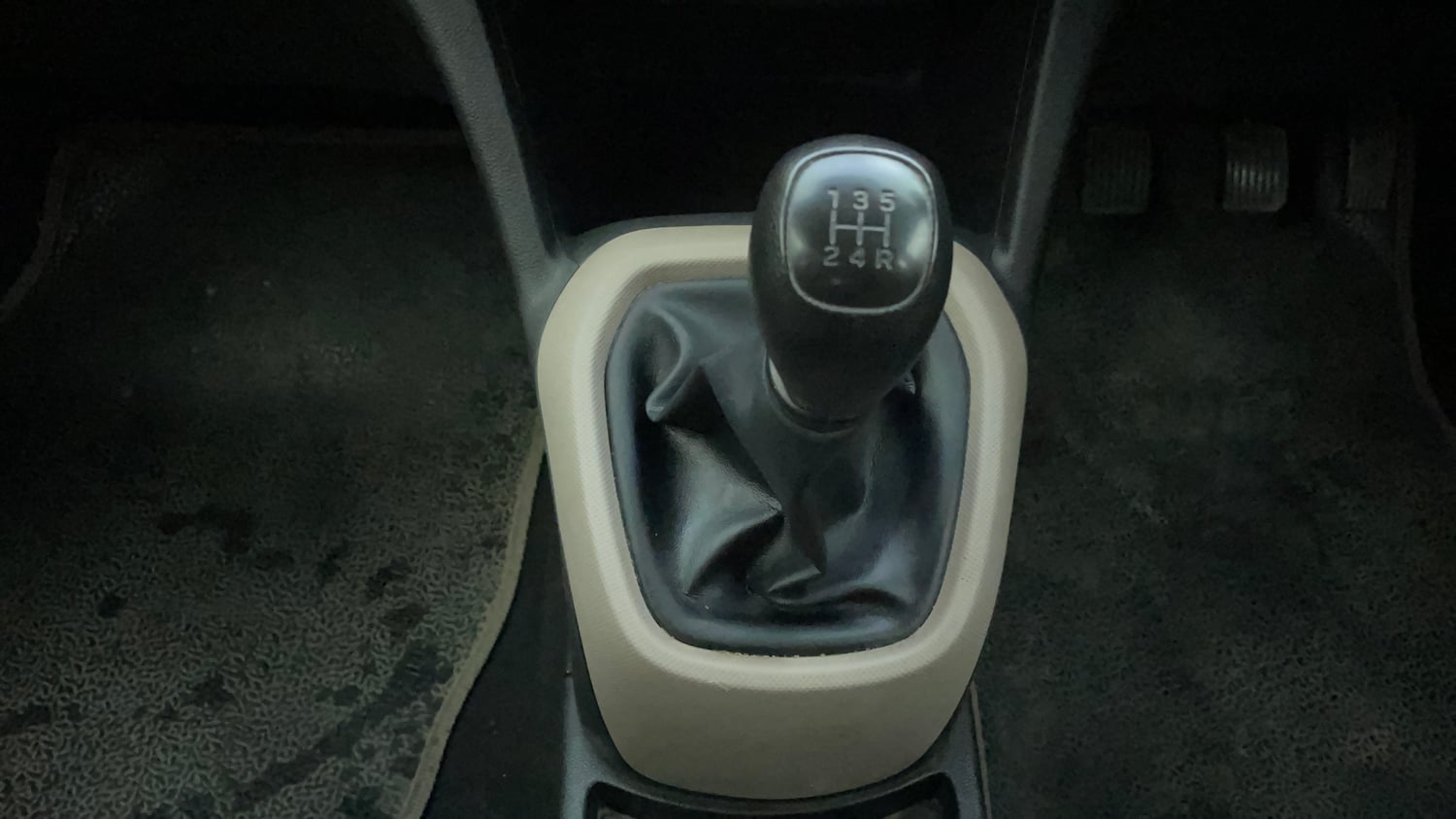 Used 2018 Hyundai Grand i10 Magna 1.2 Kappa VTVT Petrol Manual interior GEAR  KNOB VIEW