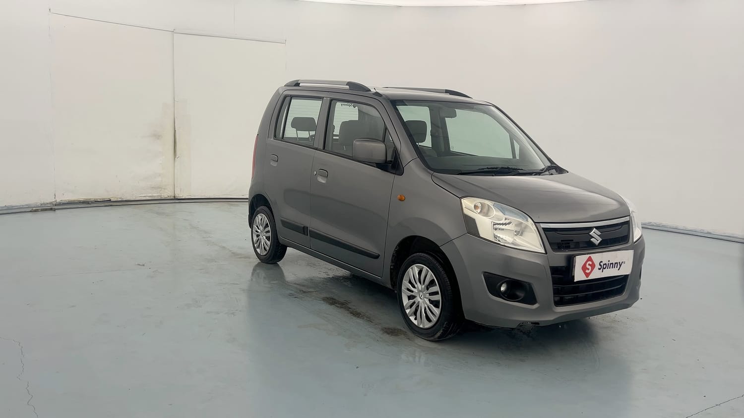 Used 2015 Maruti Suzuki Wagon R VXI Petrol Manual exterior RIGHT FRONT CORNER VIEW