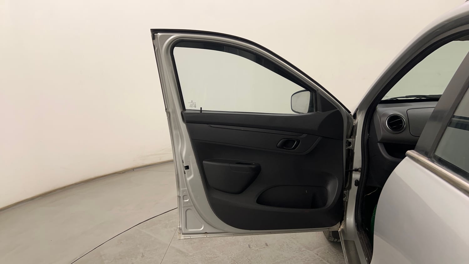 Used 2016 Renault Kwid RXT Petrol Manual interior LEFT FRONT DOOR OPEN VIEW