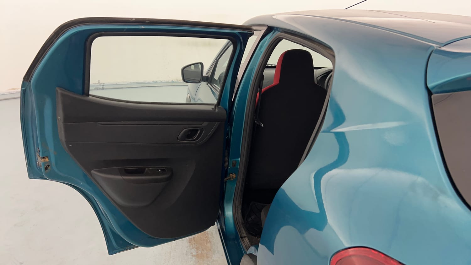 Used 2021 Renault Kwid RXT 1.0 AMT Opt Petrol Automatic interior LEFT REAR DOOR OPEN VIEW