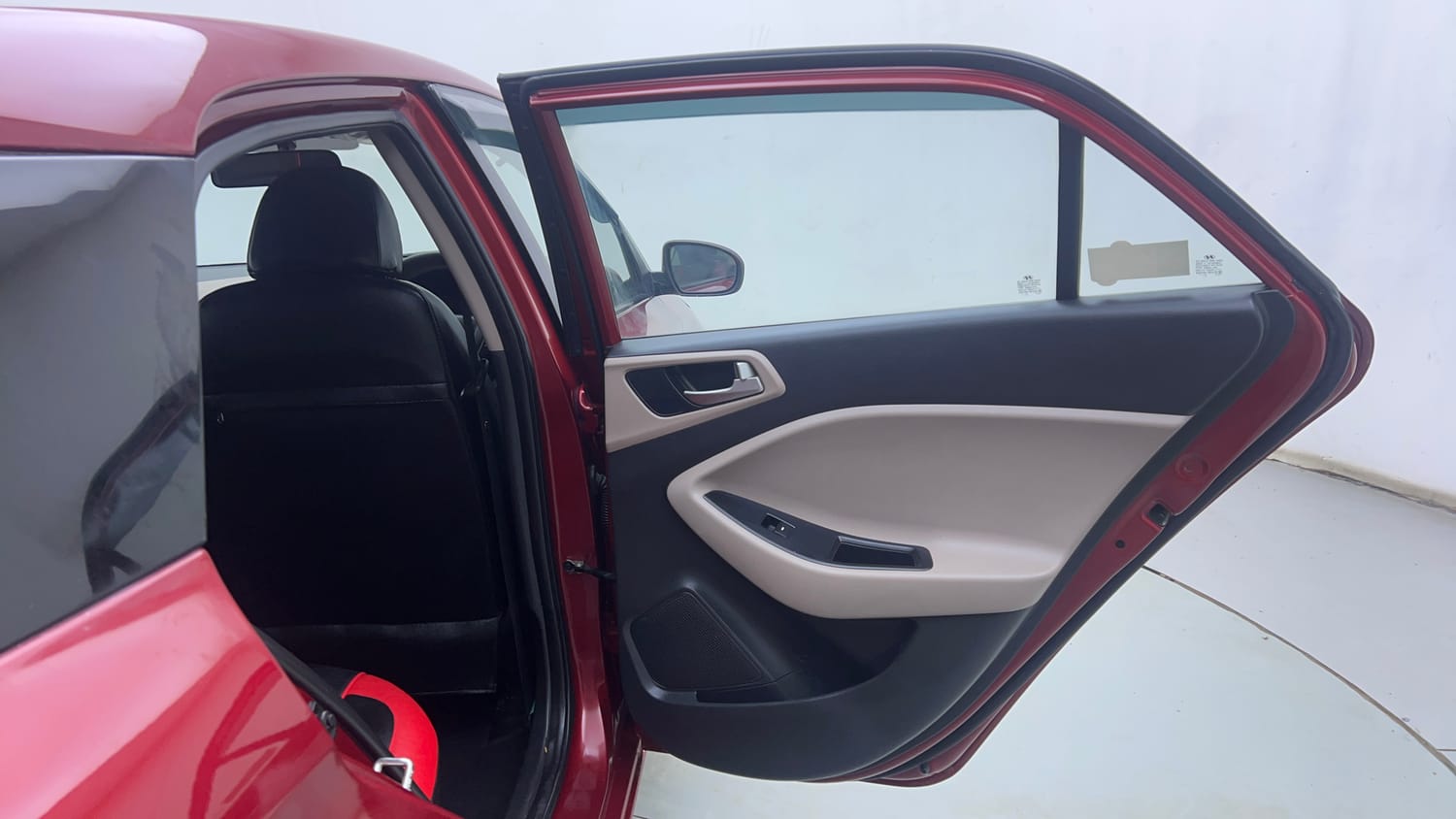 Used 2019 Hyundai Elite i20 Magna Plus 1.2 Petrol Manual interior RIGHT REAR DOOR OPEN VIEW
